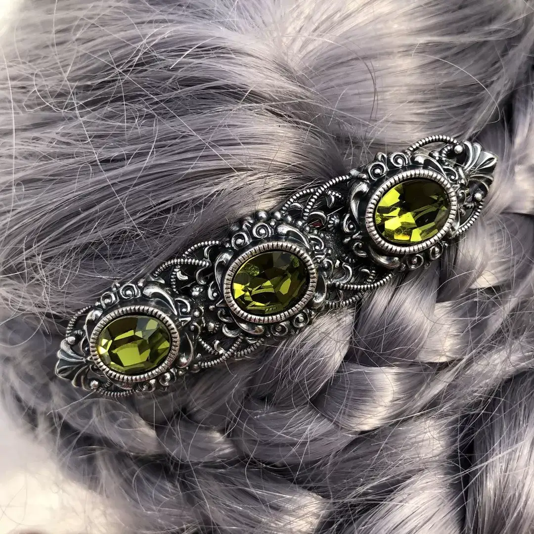 Trachten-Haarspange mit Swarovski Steinen No. 10 – Bild 12 – Chiemgauer Heimatwerk Trachten-Onlineshop Trachten-Haarspange mit Swarovski Steinen No. 10 - Bild 12 - Chiemgauer Heimatwerk Trachten-Onlineshop