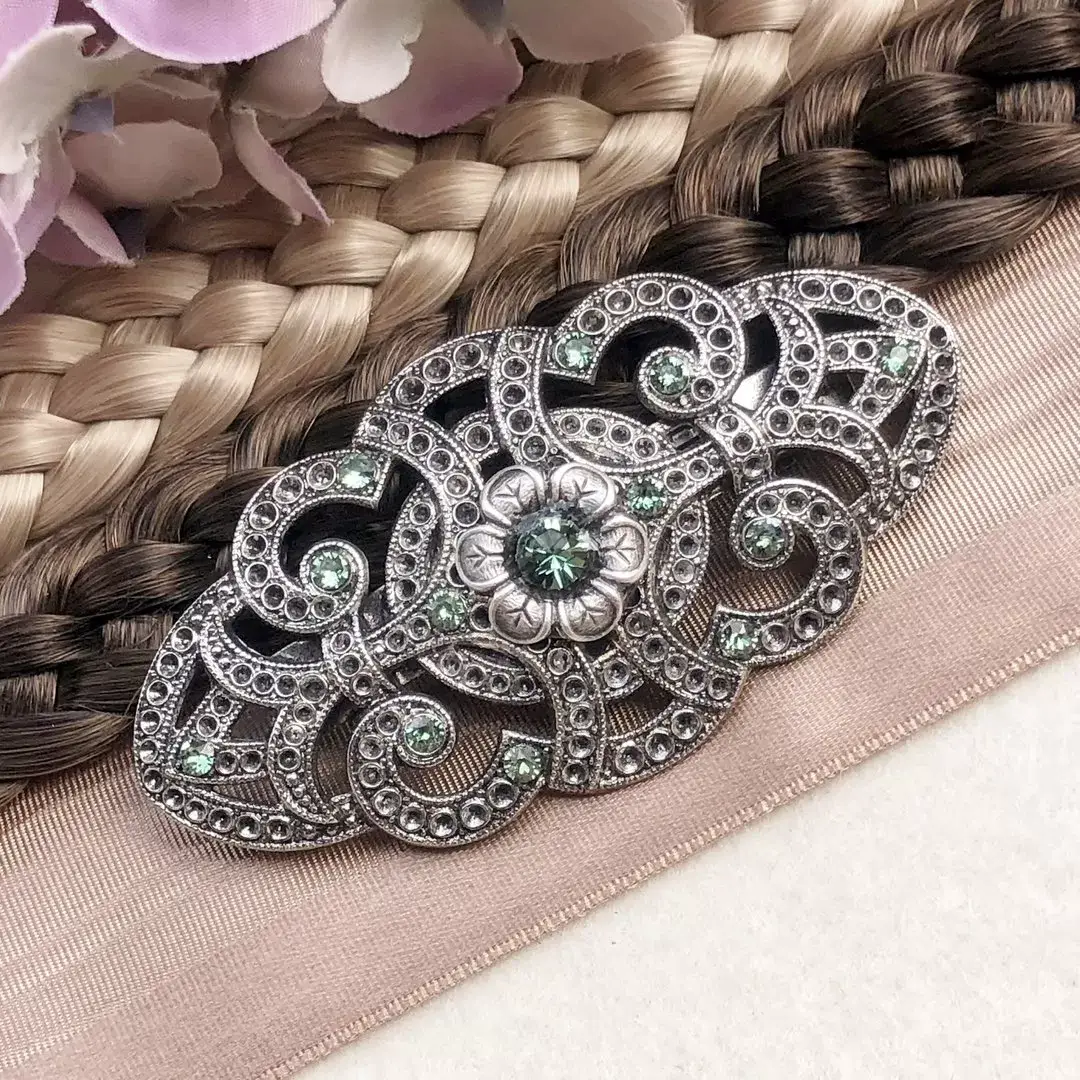 Trachten-Haarspange mit Swarovski Steinen No. 20 – Bild 1 – Chiemgauer Heimatwerk Trachten-Onlineshop Trachten-Haarspange mit Swarovski Steinen No. 20 - Bild 1 - Chiemgauer Heimatwerk Trachten-Onlineshop