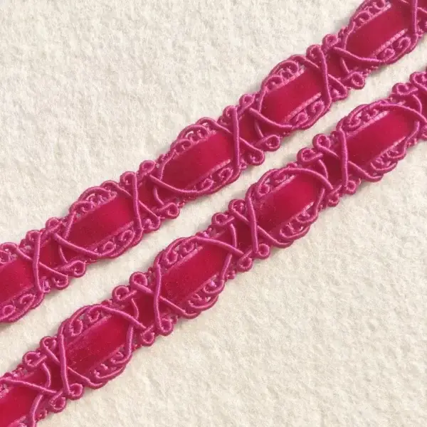 Trachtenborte Samtborte pink – Bild 1 – Chiemgauer Heimatwerk Trachten-Onlineshop Trachtenborte Samtborte pink - Bild 1 - Chiemgauer Heimatwerk Trachten-Onlineshop