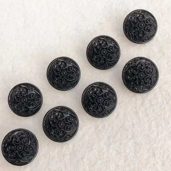 Trachtenknopf aus echtem Glas schwarz No. 21 - Bild 1 - Chiemgauer Heimatwerk Trachten-Onlineshop