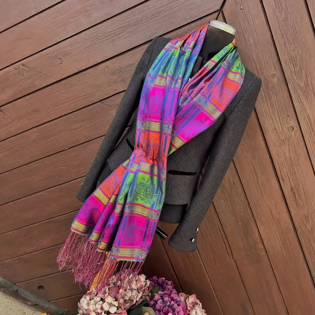 Trachtenschal aus Seide mit Fransen fuchsia – Bild 1 – Chiemgauer Heimatwerk Trachten-Onlineshop Trachtenschal aus Seide mit Fransen fuchsia - Bild 1 - Chiemgauer Heimatwerk Trachten-Onlineshop
