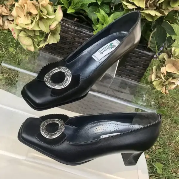 Trachtenschuhe Damen mit Schleife in schwarz – Bild 1 – Chiemgauer Heimatwerk Trachten-Onlineshop Trachtenschuhe Damen mit Schleife in schwarz - Bild 1 - Chiemgauer Heimatwerk Trachten-Onlineshop