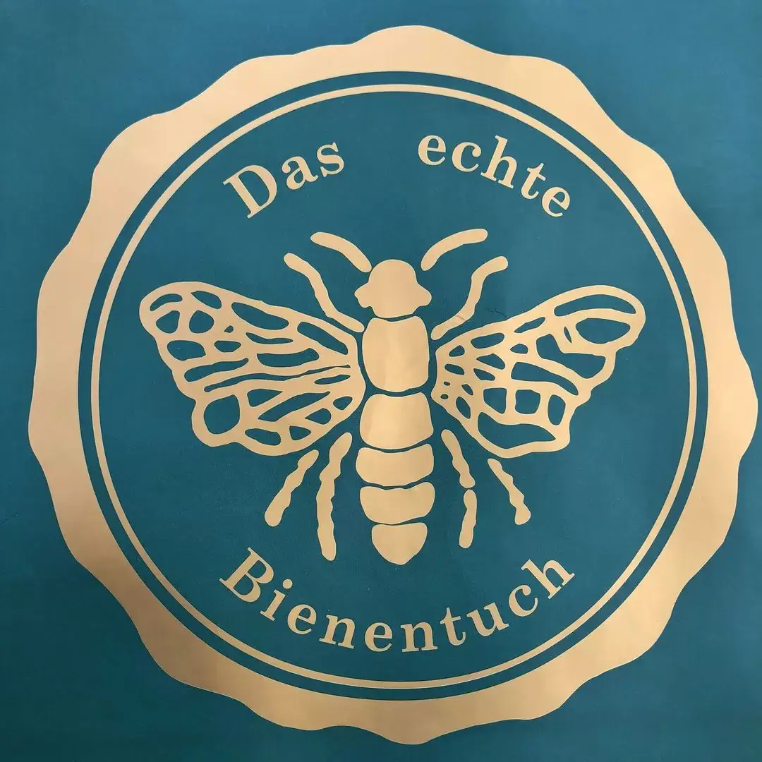 Trachtentuch Dirndltuch aus Seide mit Fransen No. 64 – Bild 18 – Chiemgauer Heimatwerk Trachten-Onlineshop Trachtentuch Dirndltuch aus Seide mit Fransen No. 64 - Bild 18 - Chiemgauer Heimatwerk Trachten-Onlineshop