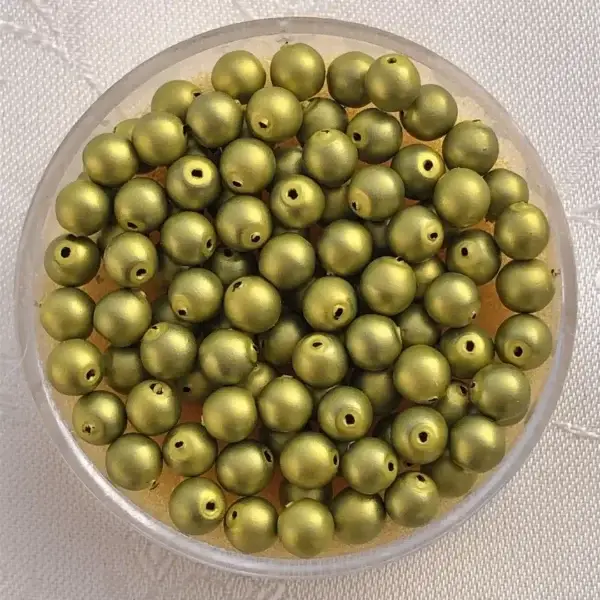 Wachsperlen oliv matt in 4 mm – Bild 1 – Chiemgauer Heimatwerk Trachten-Onlineshop Wachsperlen oliv matt in 4 mm - Bild 1 - Chiemgauer Heimatwerk Trachten-Onlineshop