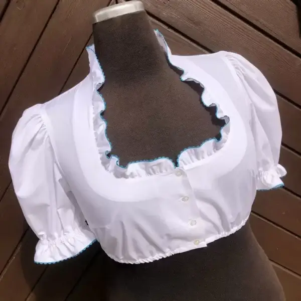 Waldorff Dirndlbluse kurzarm mit Zackenlitze tรผrkis – Bild 1 – Chiemgauer Heimatwerk Trachten-Onlineshop Waldorff Dirndlbluse kurzarm mit Zackenlitze tรผrkis - Bild 1 - Chiemgauer Heimatwerk Trachten-Onlineshop
