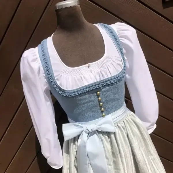 Waldorff Dirndlbluse langarm mit Smok No. 2 – Bild 1 – Chiemgauer Heimatwerk Trachten-Onlineshop Waldorff Dirndlbluse langarm mit Smok No. 2 - Bild 1 - Chiemgauer Heimatwerk Trachten-Onlineshop
