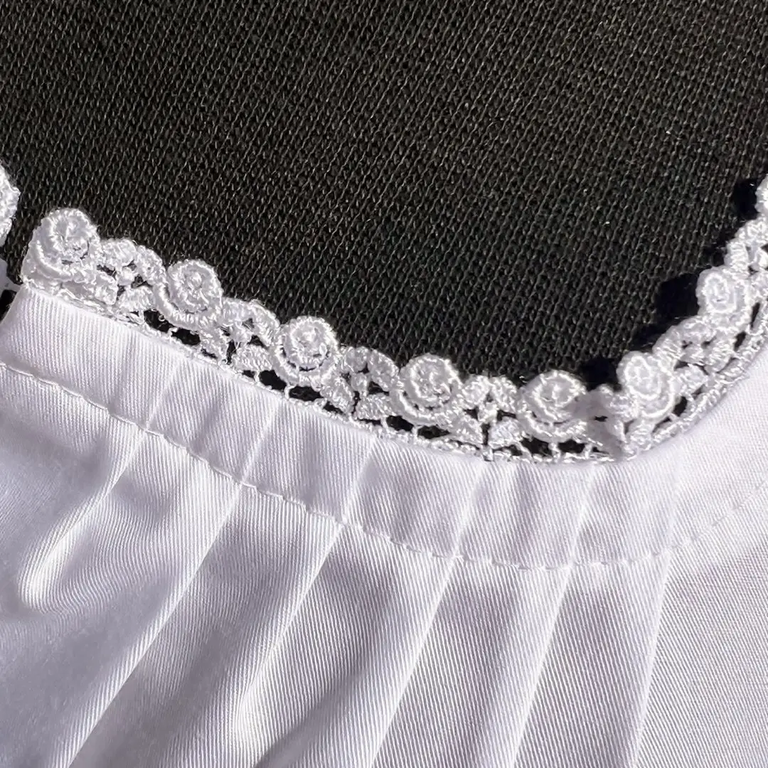 Waldorff Dirndlbluse langarm mit Spitzenärmeln No. 4 – Bild 21 – Chiemgauer Heimatwerk Trachten-Onlineshop Waldorff Dirndlbluse langarm mit Spitzenärmeln No. 4 - Bild 21 - Chiemgauer Heimatwerk Trachten-Onlineshop