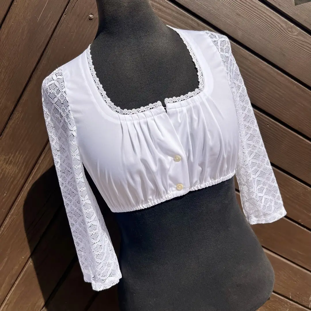 Waldorff Dirndlbluse langarm mit Spitzenärmeln No. 4 – Bild 63 – Chiemgauer Heimatwerk Trachten-Onlineshop Waldorff Dirndlbluse langarm mit Spitzenärmeln No. 4 - Bild 63 - Chiemgauer Heimatwerk Trachten-Onlineshop