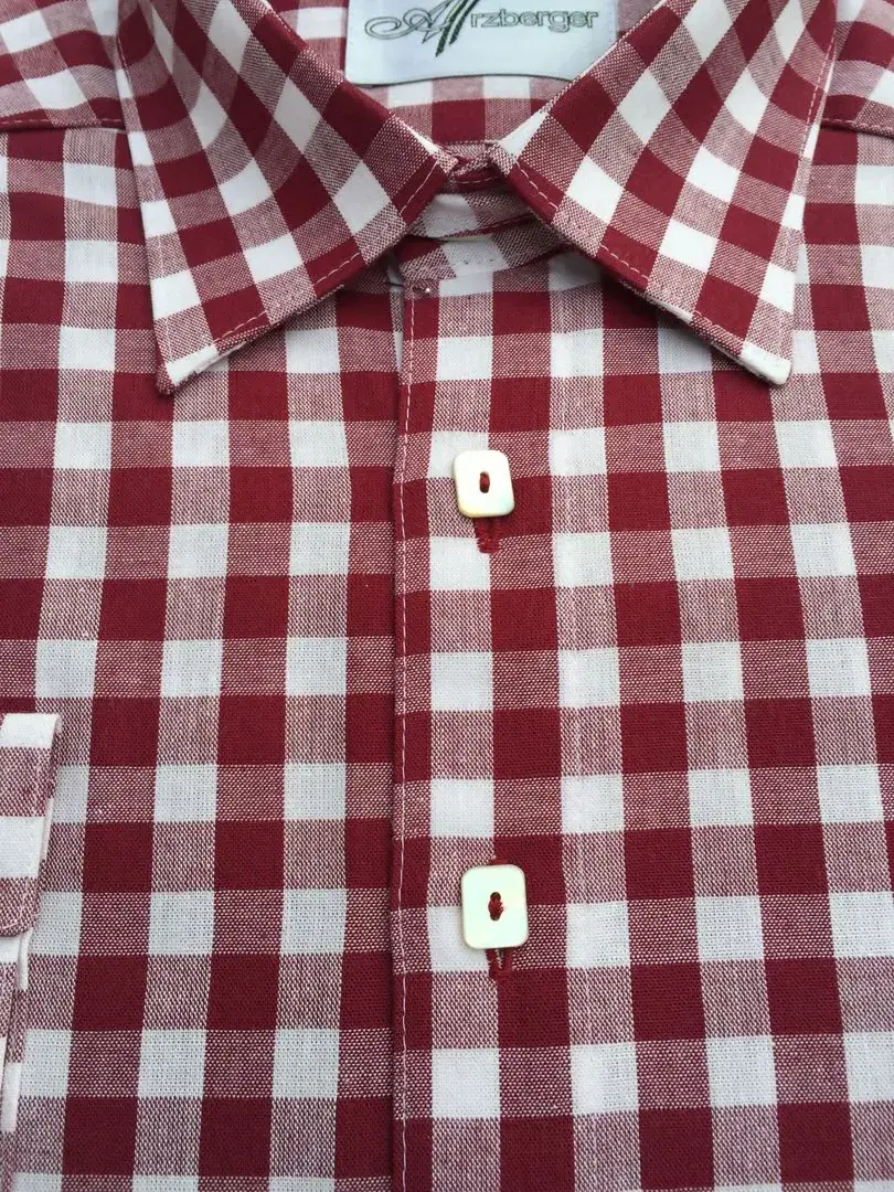 Arzberger Trachtenhemd Liegekragen kariert No. 1 – Bild 4 – Chiemgauer Heimatwerk Trachten-Onlineshop Arzberger Trachtenhemd Liegekragen kariert No. 1 - Bild 4 - Chiemgauer Heimatwerk Trachten-Onlineshop