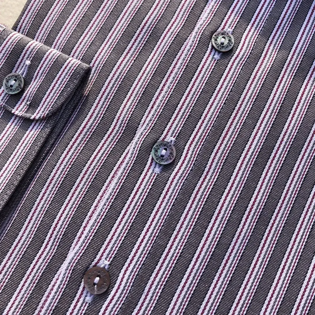 Arzberger Trachtenhemd Stehkragen gestreift No. 60 – Bild 8 – Chiemgauer Heimatwerk Trachten-Onlineshop Arzberger Trachtenhemd Stehkragen gestreift No. 60 - Bild 8 - Chiemgauer Heimatwerk Trachten-Onlineshop