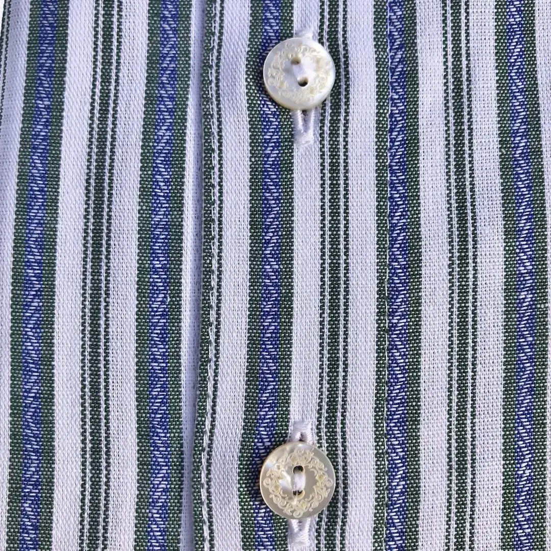 Arzberger Trachtenhemd Stehkragen gestreift No. 61 – Bild 16 – Chiemgauer Heimatwerk Trachten-Onlineshop Arzberger Trachtenhemd Stehkragen gestreift No. 61 - Bild 16 - Chiemgauer Heimatwerk Trachten-Onlineshop