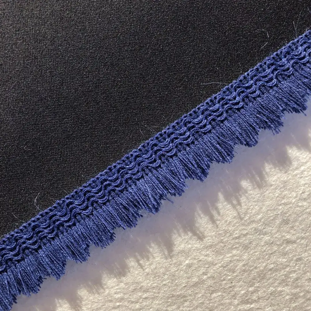 Besenlitze Besenborte gezackt blau – Bild 1 – Chiemgauer Heimatwerk Trachten-Onlineshop Besenlitze Besenborte gezackt blau - Bild 1 - Chiemgauer Heimatwerk Trachten-Onlineshop
