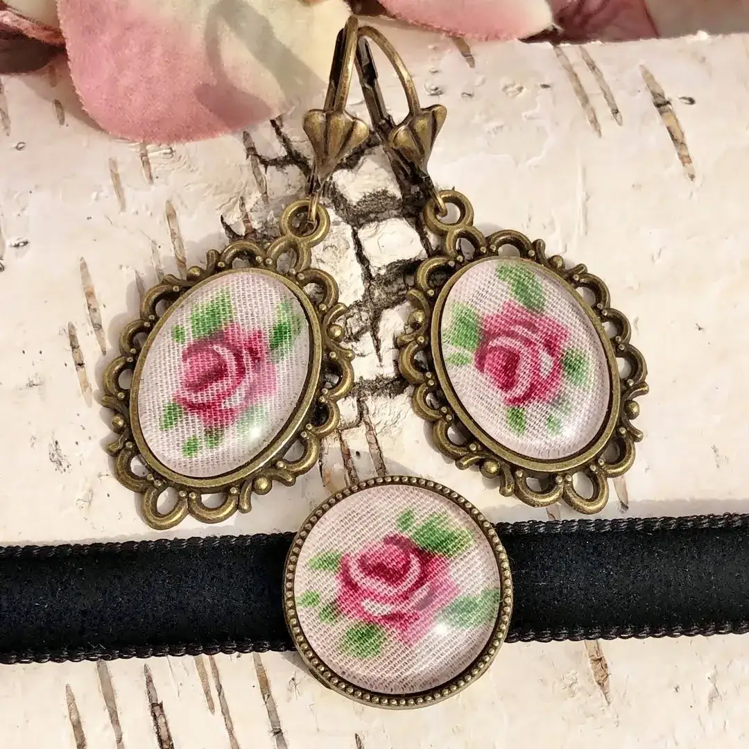 Dirndlschmuck Trachtenschmuck-Set für Damen No. 106 – Bild 7 – Chiemgauer Heimatwerk Trachten-Onlineshop Dirndlschmuck Trachtenschmuck-Set für Damen No. 106 - Bild 7 - Chiemgauer Heimatwerk Trachten-Onlineshop
