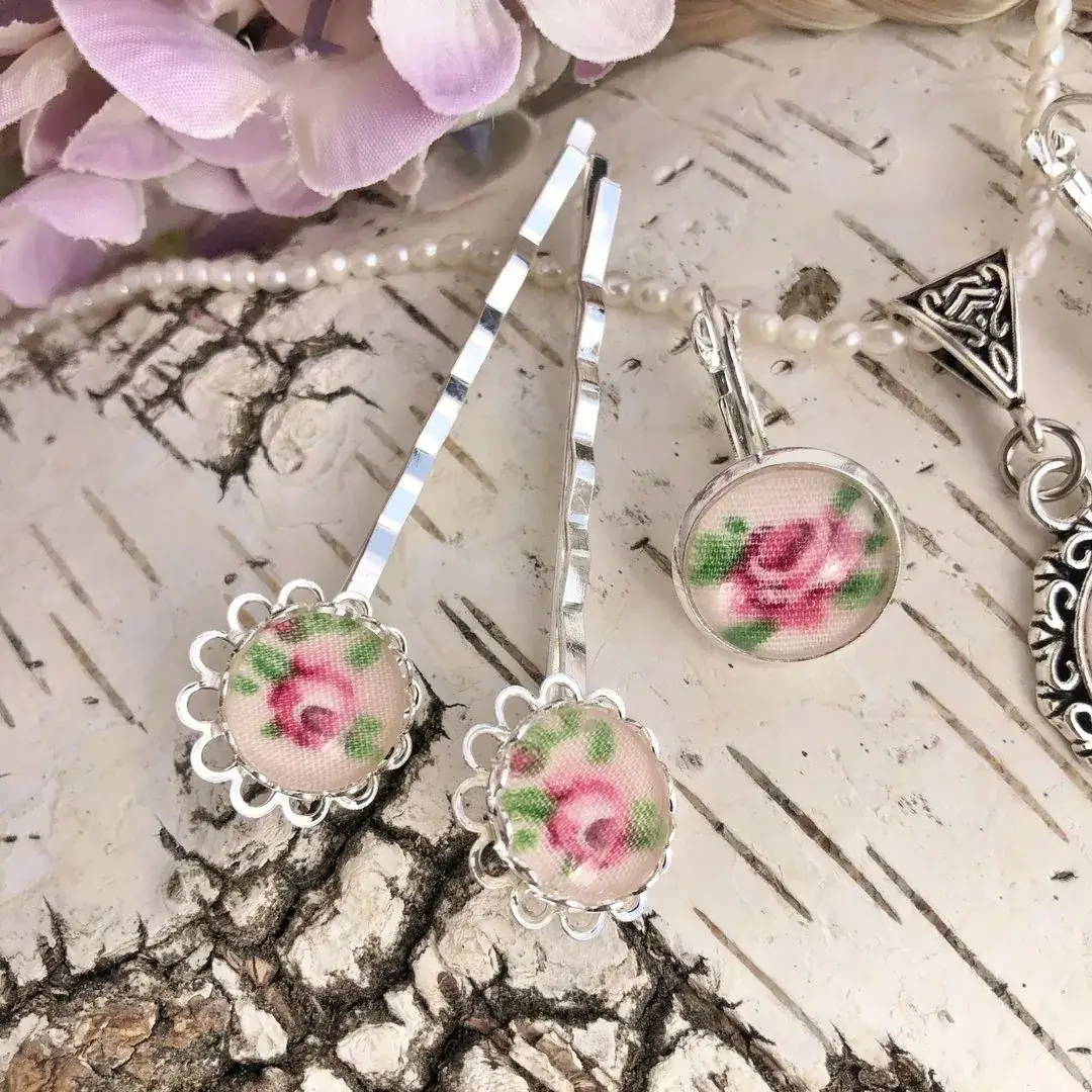 Dirndlschmuck Trachtenschmuck-Set für Damen No. 2 – Bild 3 – Chiemgauer Heimatwerk Trachten-Onlineshop Dirndlschmuck Trachtenschmuck-Set für Damen No. 2 - Bild 3 - Chiemgauer Heimatwerk Trachten-Onlineshop