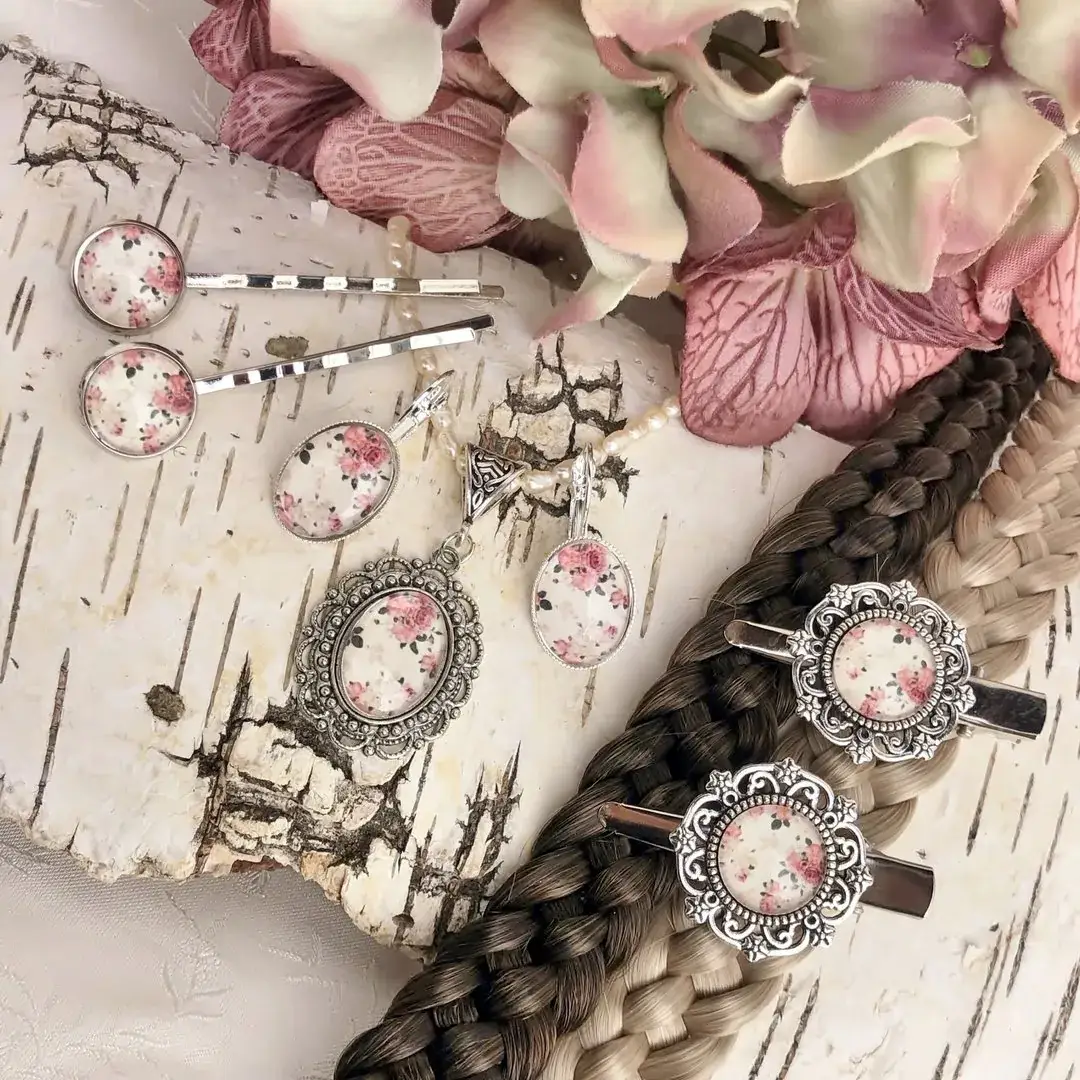 Dirndlschmuck Trachtenschmuck-Set für Damen No. 218 – Bild 7 – Chiemgauer Heimatwerk Trachten-Onlineshop Dirndlschmuck Trachtenschmuck-Set für Damen No. 218 - Bild 7 - Chiemgauer Heimatwerk Trachten-Onlineshop