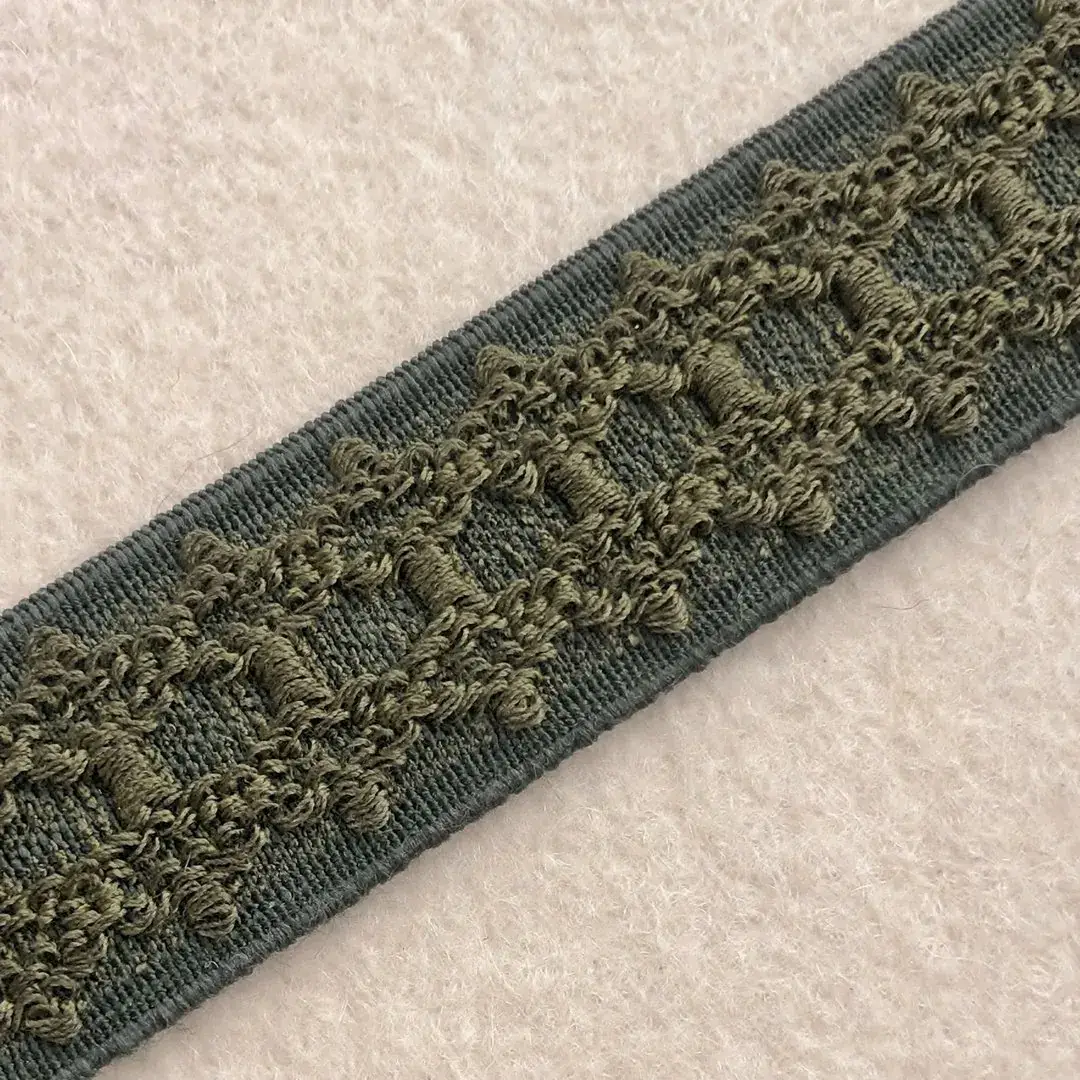 Elastisches Trachtenband in moosgrün No. 2 – Bild 7 – Chiemgauer Heimatwerk Trachten-Onlineshop Elastisches Trachtenband in moosgrün No. 2 - Bild 7 - Chiemgauer Heimatwerk Trachten-Onlineshop