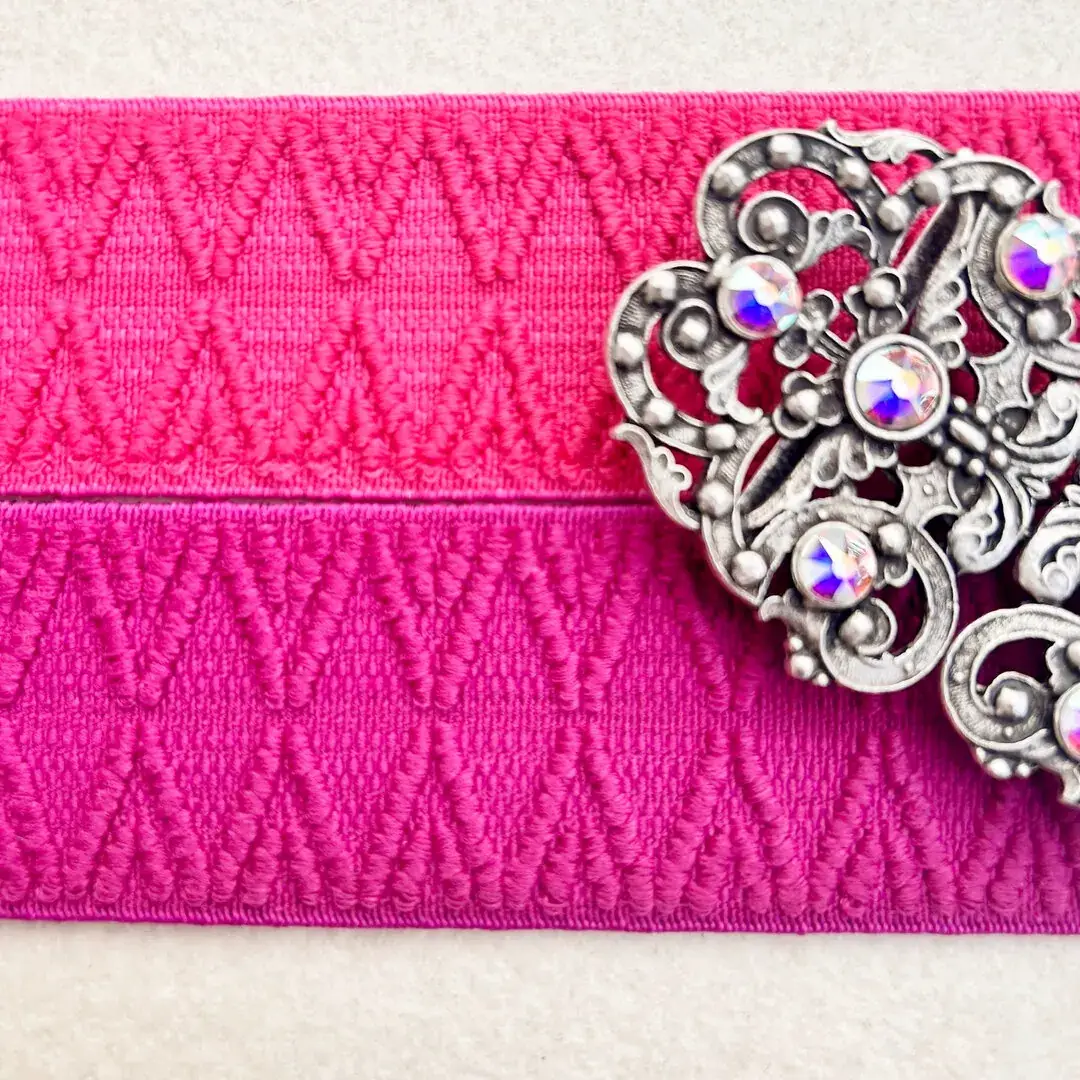 Elastisches Trachtenband in pink – Bild 11 – Chiemgauer Heimatwerk Trachten-Onlineshop Elastisches Trachtenband in pink - Bild 11 - Chiemgauer Heimatwerk Trachten-Onlineshop