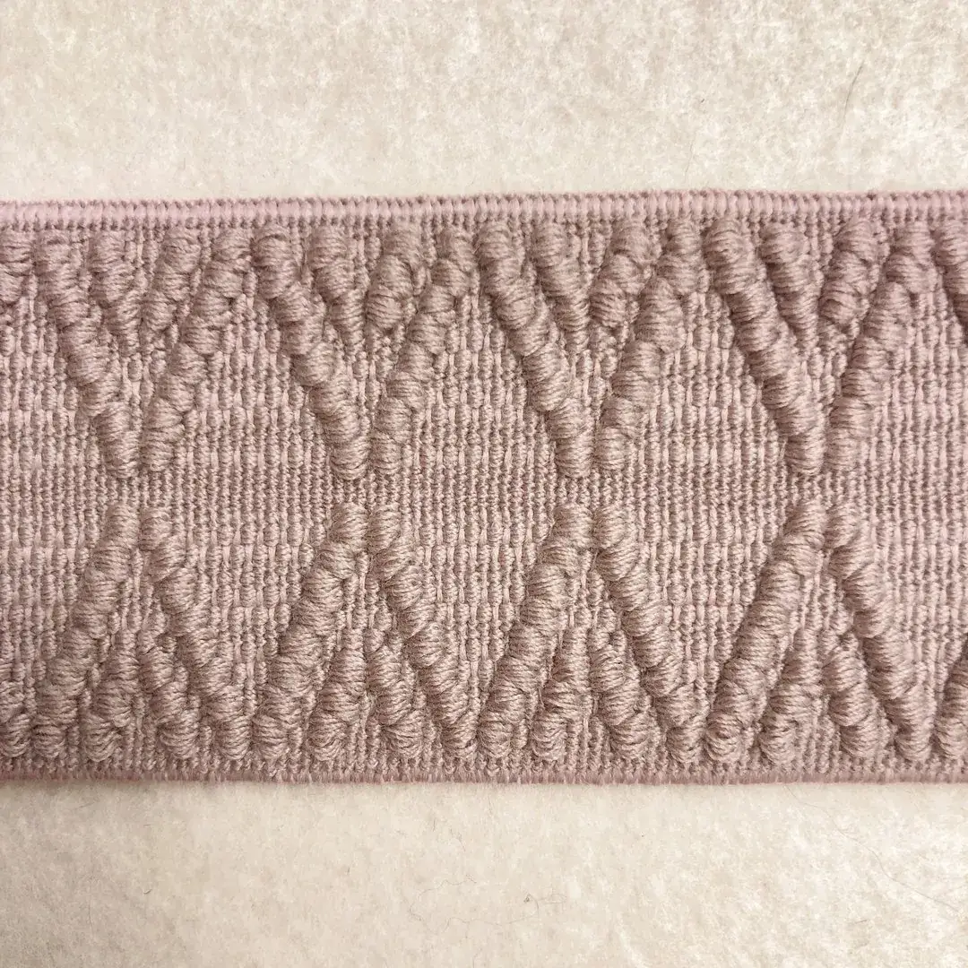 Elastisches Trachtenband in taupe No. 2 – Bild 11 – Chiemgauer Heimatwerk Trachten-Onlineshop Elastisches Trachtenband in taupe No. 2 - Bild 11 - Chiemgauer Heimatwerk Trachten-Onlineshop