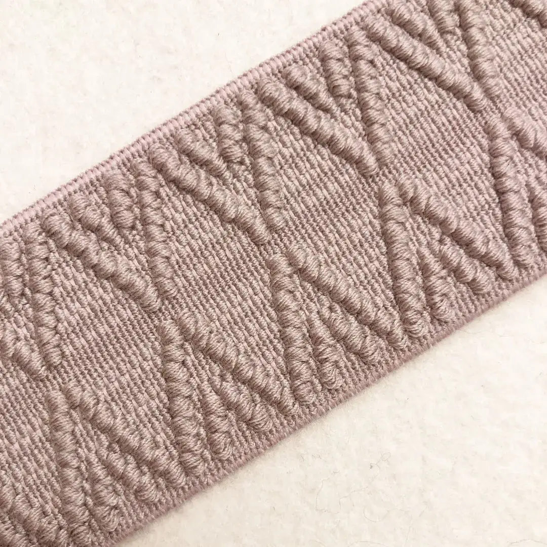Elastisches Trachtenband in taupe No. 2 – Bild 5 – Chiemgauer Heimatwerk Trachten-Onlineshop Elastisches Trachtenband in taupe No. 2 - Bild 5 - Chiemgauer Heimatwerk Trachten-Onlineshop