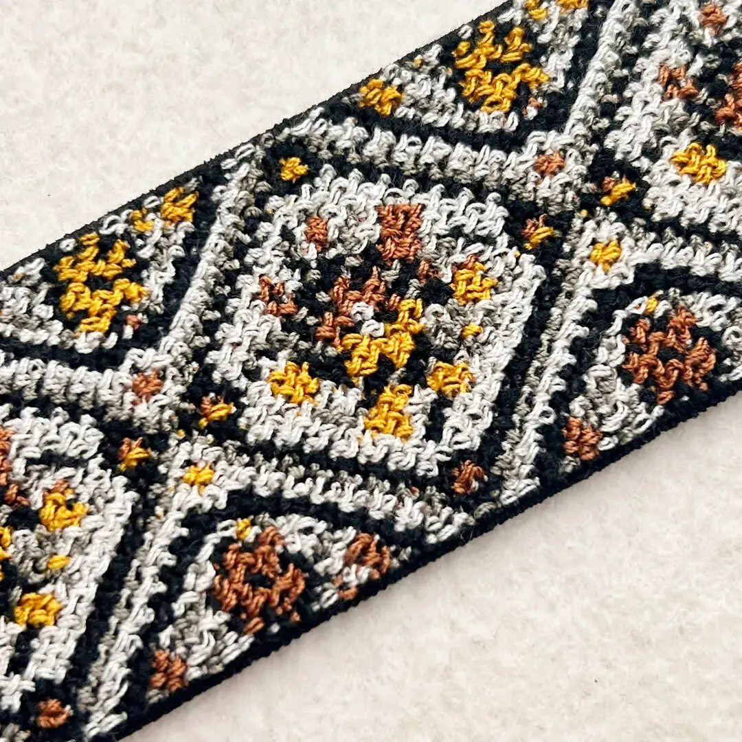Elastisches Trachtenband mit Rosen messing – Bild 8 – Chiemgauer Heimatwerk Trachten-Onlineshop Elastisches Trachtenband mit Rosen messing - Bild 8 - Chiemgauer Heimatwerk Trachten-Onlineshop