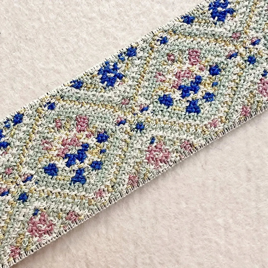 Elastisches Trachtenband mit Rosen vanille – Bild 5 – Chiemgauer Heimatwerk Trachten-Onlineshop Elastisches Trachtenband mit Rosen vanille - Bild 5 - Chiemgauer Heimatwerk Trachten-Onlineshop