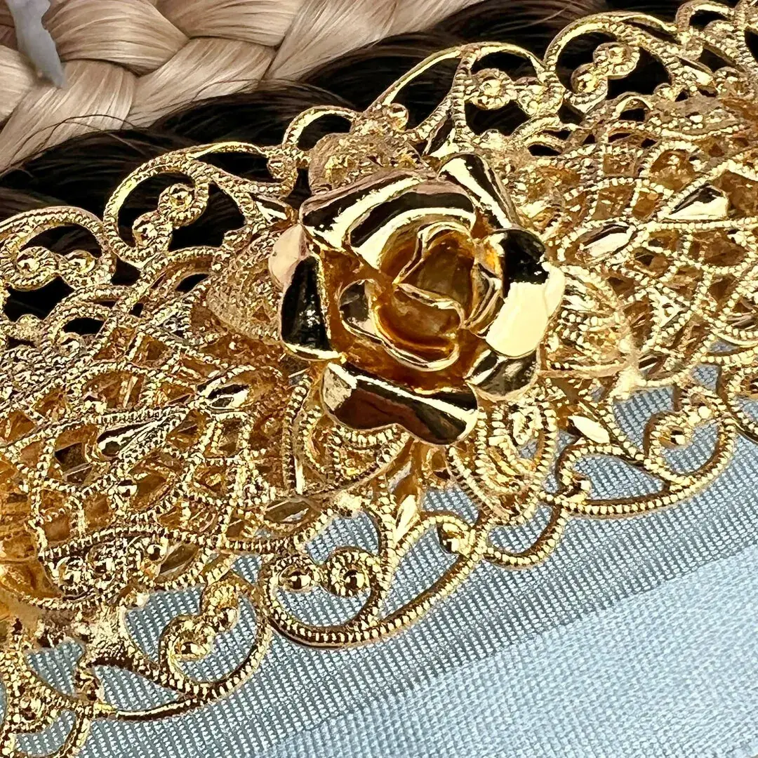 Filigrane Trachten-Haarspange gold No. 12 – Bild 9 – Chiemgauer Heimatwerk Trachten-Onlineshop Filigrane Trachten-Haarspange gold No. 12 - Bild 9 - Chiemgauer Heimatwerk Trachten-Onlineshop