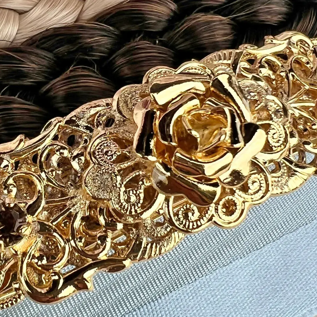Filigrane Trachten-Haarspange gold No. 6 – Bild 8 – Chiemgauer Heimatwerk Trachten-Onlineshop Filigrane Trachten-Haarspange gold No. 6 - Bild 8 - Chiemgauer Heimatwerk Trachten-Onlineshop