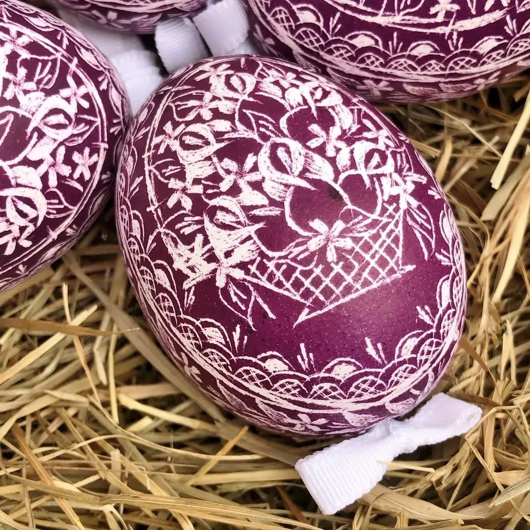 Gekratzte Ostereier mit Kratztechnik rot-violett No. 1 – Bild 10 – Chiemgauer Heimatwerk Trachten-Onlineshop Gekratzte Ostereier mit Kratztechnik rot-violett No. 1 - Bild 10 - Chiemgauer Heimatwerk Trachten-Onlineshop