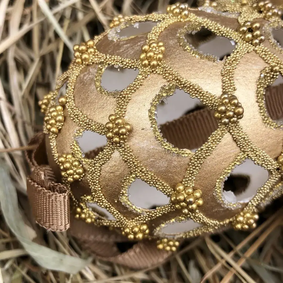 Handbemalte Ostereier in altgold – Bild 17 – Chiemgauer Heimatwerk Trachten-Onlineshop Handbemalte Ostereier in altgold - Bild 17 - Chiemgauer Heimatwerk Trachten-Onlineshop