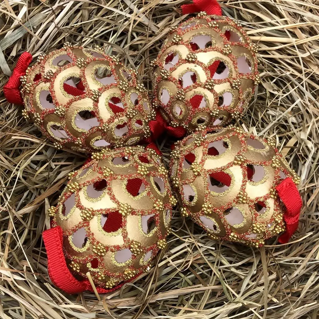 Handbemalte Ostereier mit altgold rot – Bild 6 – Chiemgauer Heimatwerk Trachten-Onlineshop Handbemalte Ostereier mit altgold rot - Bild 6 - Chiemgauer Heimatwerk Trachten-Onlineshop