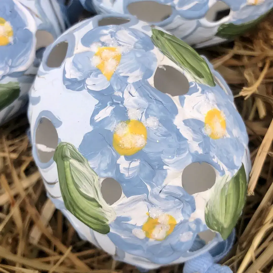 Handbemalte Ostereier mit Blüten blau – Bild 10 – Chiemgauer Heimatwerk Trachten-Onlineshop Handbemalte Ostereier mit Blüten blau - Bild 10 - Chiemgauer Heimatwerk Trachten-Onlineshop