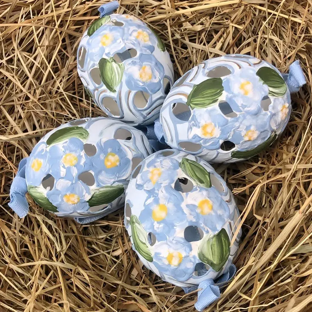 Handbemalte Ostereier mit Blüten blau – Bild 12 – Chiemgauer Heimatwerk Trachten-Onlineshop Handbemalte Ostereier mit Blüten blau - Bild 12 - Chiemgauer Heimatwerk Trachten-Onlineshop
