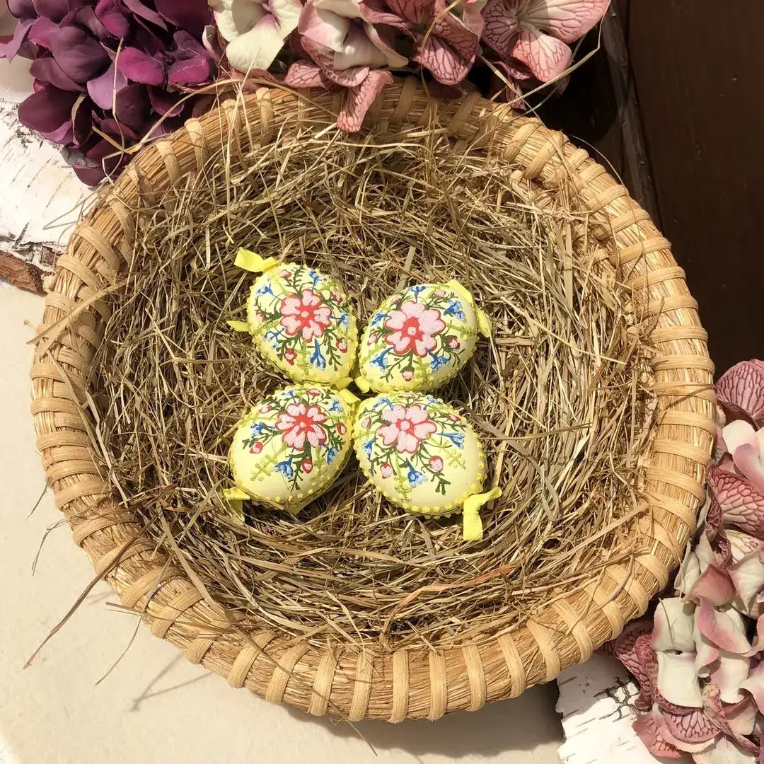 Handbemalte Ostereier mit Blumenstrauß gelb – Bild 2 – Chiemgauer Heimatwerk Trachten-Onlineshop Handbemalte Ostereier mit Blumenstrauß gelb - Bild 2 - Chiemgauer Heimatwerk Trachten-Onlineshop