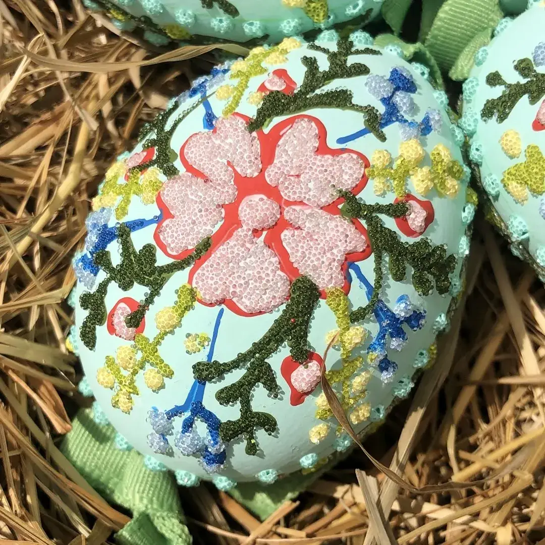 Handbemalte Ostereier mit Blumenstrauß türkis – Bild 7 – Chiemgauer Heimatwerk Trachten-Onlineshop Handbemalte Ostereier mit Blumenstrauß türkis - Bild 7 - Chiemgauer Heimatwerk Trachten-Onlineshop