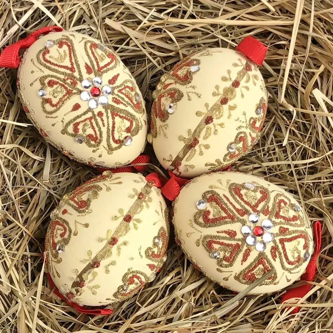 Handbemalte Ostereier mit creme-rot – Bild 3 – Chiemgauer Heimatwerk Trachten-Onlineshop Handbemalte Ostereier mit creme-rot - Bild 3 - Chiemgauer Heimatwerk Trachten-Onlineshop