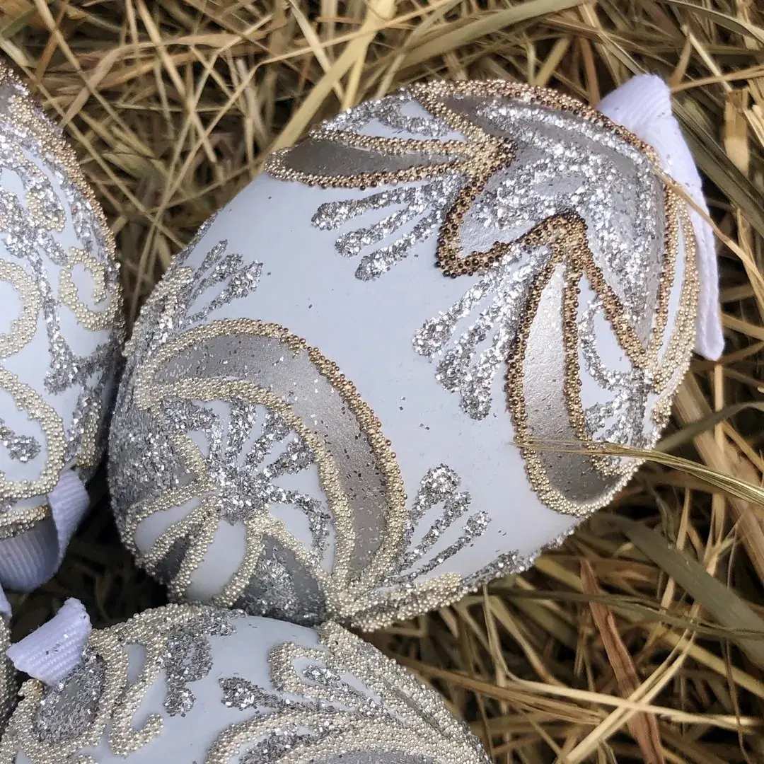 Handbemalte Ostereier mit Flitter hellblau No. 2 – Bild 5 – Chiemgauer Heimatwerk Trachten-Onlineshop Handbemalte Ostereier mit Flitter hellblau No. 2 - Bild 5 - Chiemgauer Heimatwerk Trachten-Onlineshop