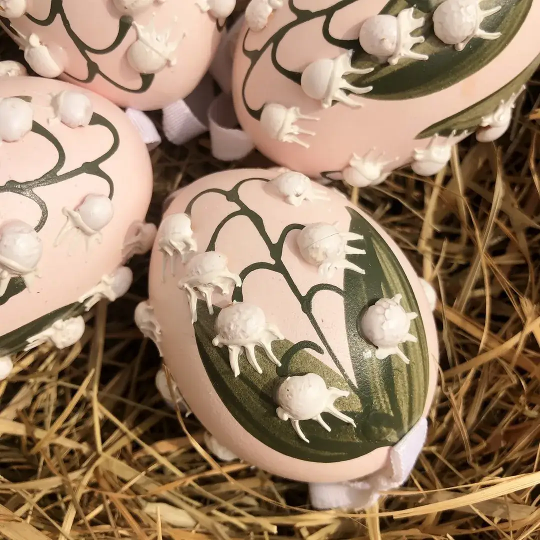 Handbemalte Ostereier mit Maiglöckchen rosa – Bild 7 – Chiemgauer Heimatwerk Trachten-Onlineshop Handbemalte Ostereier mit Maiglöckchen rosa - Bild 7 - Chiemgauer Heimatwerk Trachten-Onlineshop