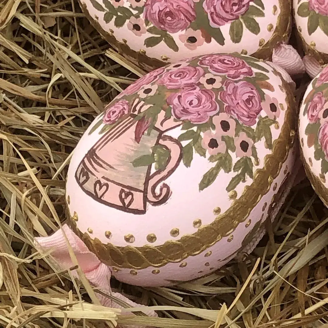 Handbemalte Ostereier mit Rosen burgund – Bild 9 – Chiemgauer Heimatwerk Trachten-Onlineshop Handbemalte Ostereier mit Rosen burgund - Bild 9 - Chiemgauer Heimatwerk Trachten-Onlineshop