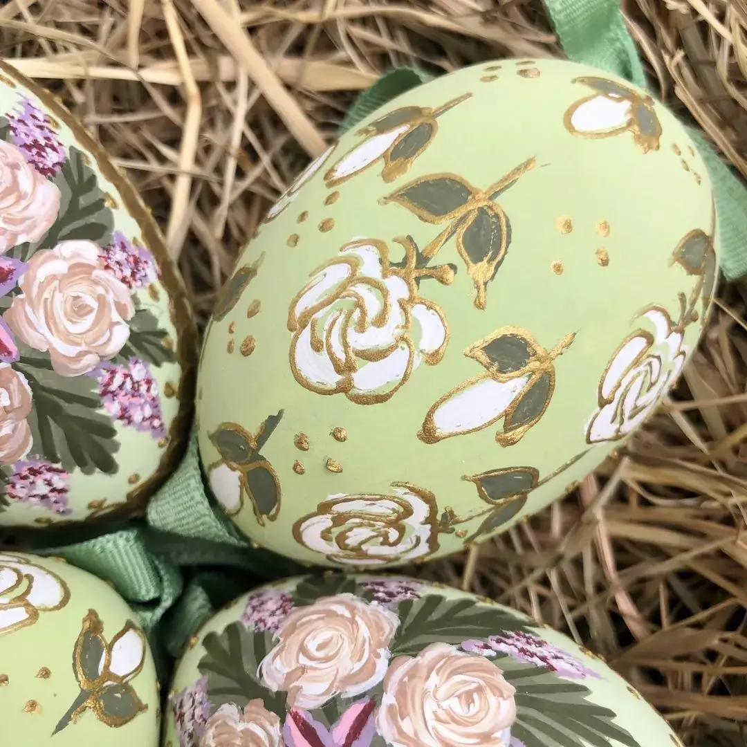 Handbemalte Ostereier mit Rosen hellgrün No. 2 – Bild 20 – Chiemgauer Heimatwerk Trachten-Onlineshop Handbemalte Ostereier mit Rosen hellgrün No. 2 - Bild 20 - Chiemgauer Heimatwerk Trachten-Onlineshop