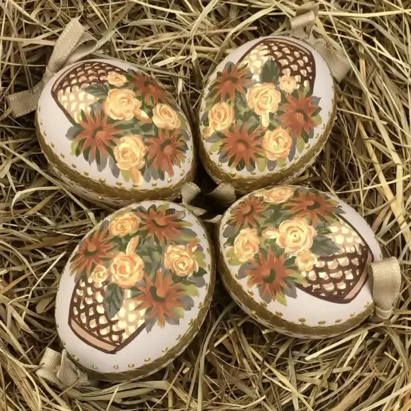 Handbemalte Ostereier mit Rosen orange – Bild 1 – Chiemgauer Heimatwerk Trachten-Onlineshop Handbemalte Ostereier mit Rosen orange - Bild 1 - Chiemgauer Heimatwerk Trachten-Onlineshop