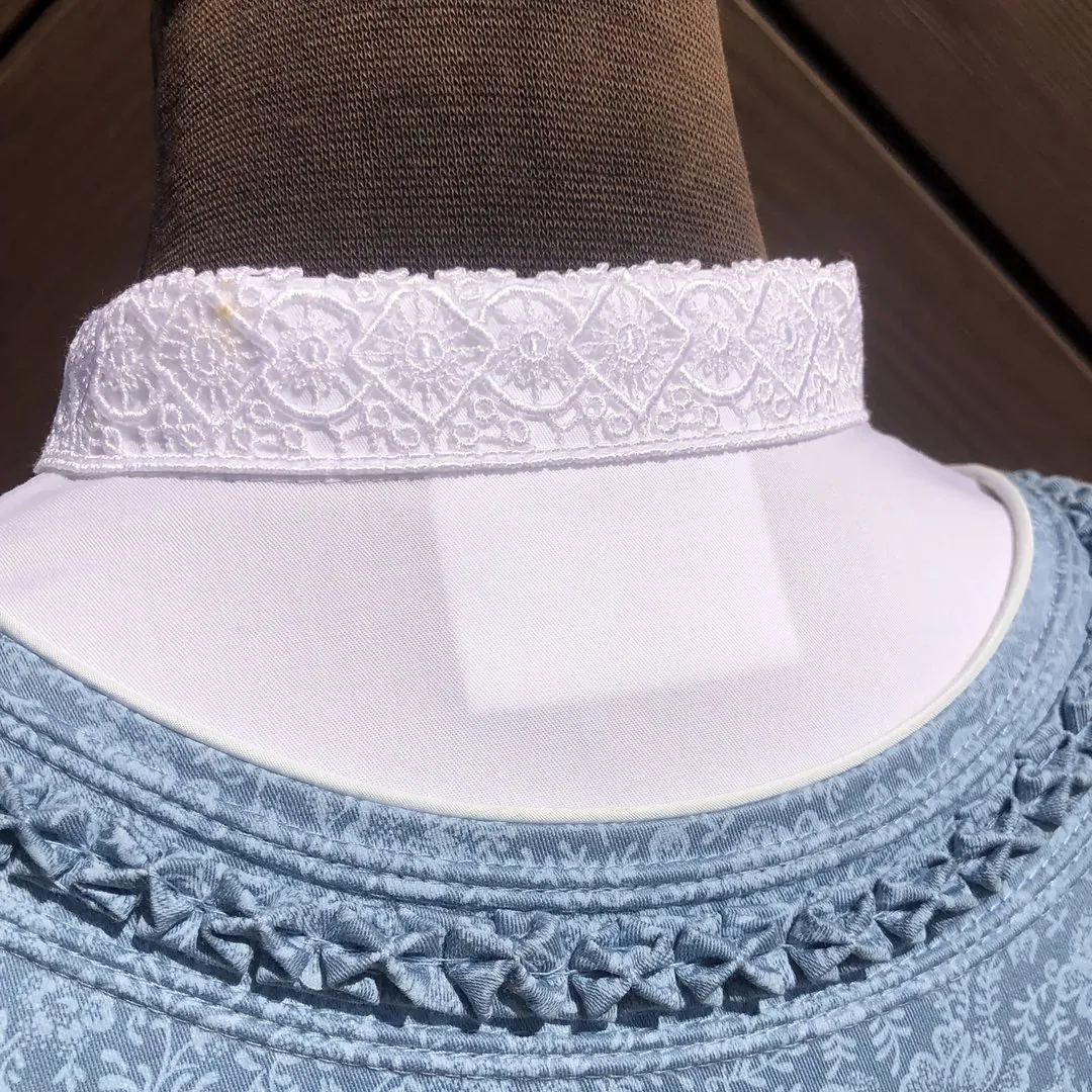 Hochgeschlossene Waldorff Dirndlbluse kurzarm mit Stehkragen No. 3 – Bild 50 – Chiemgauer Heimatwerk Trachten-Onlineshop Hochgeschlossene Waldorff Dirndlbluse kurzarm mit Stehkragen No. 3 - Bild 50 - Chiemgauer Heimatwerk Trachten-Onlineshop