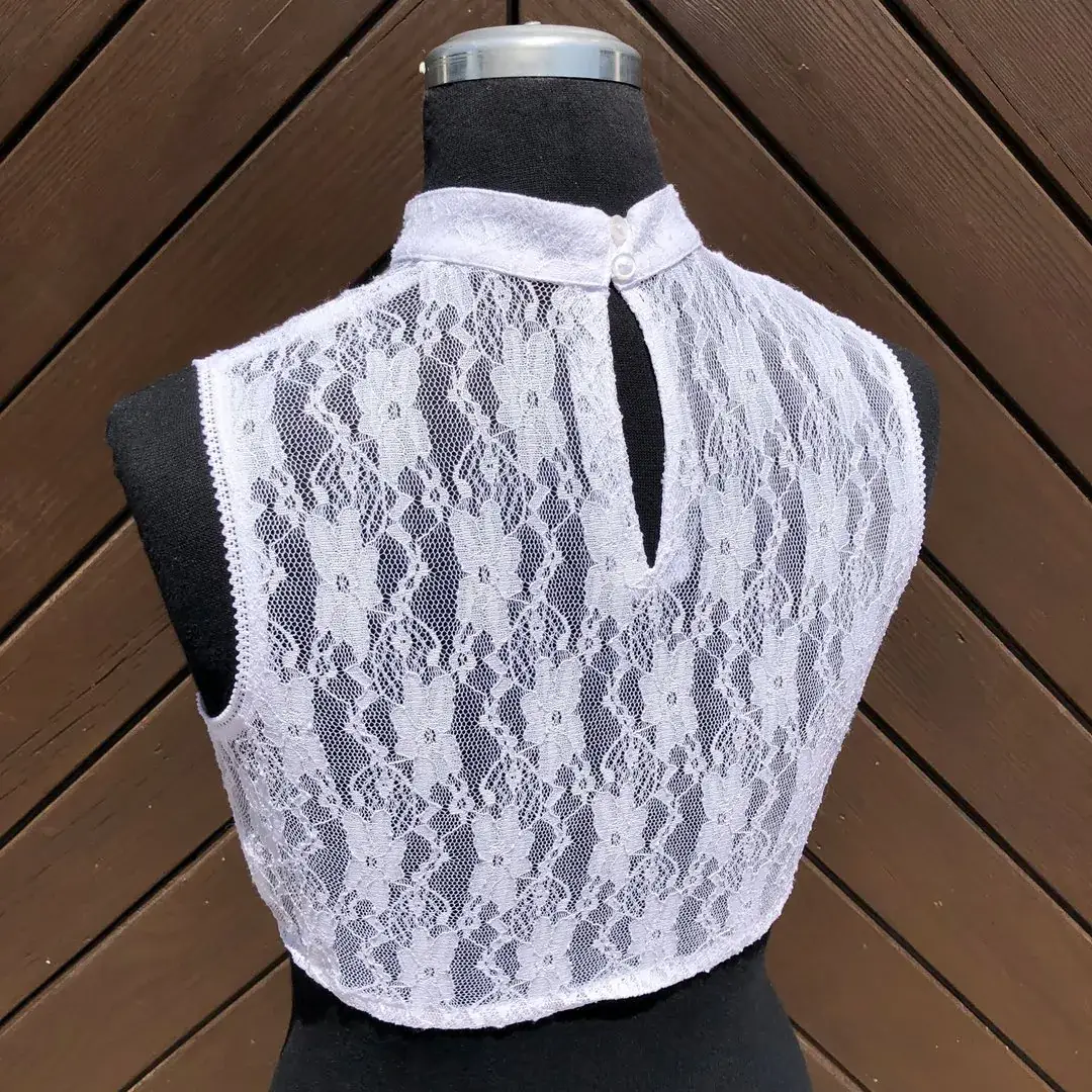 Hochgeschlossene Waldorff Dirndlbluse weiß No. 2 – Bild 18 – Chiemgauer Heimatwerk Trachten-Onlineshop Hochgeschlossene Waldorff Dirndlbluse weiß No. 2 - Bild 18 - Chiemgauer Heimatwerk Trachten-Onlineshop