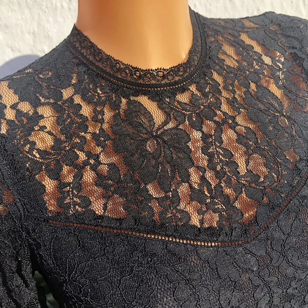 Hochgeschlossener Waldorff Body langarm aus Spitze schwarz – Bild 17 – Chiemgauer Heimatwerk Trachten-Onlineshop Hochgeschlossener Waldorff Body langarm aus Spitze schwarz - Bild 17 - Chiemgauer Heimatwerk Trachten-Onlineshop