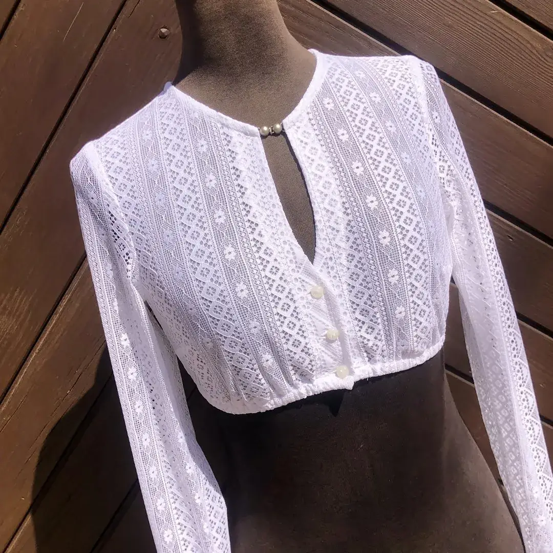 Waldorff Dirndlbluse hochgeschlossen mit langarm – Bild 59 – Chiemgauer Heimatwerk traditioneller Trachten-Onlineshop Waldorff Dirndlbluse hochgeschlossen mit langarm - Bild 59 - Chiemgauer Heimatwerk traditioneller Trachten-Onlineshop