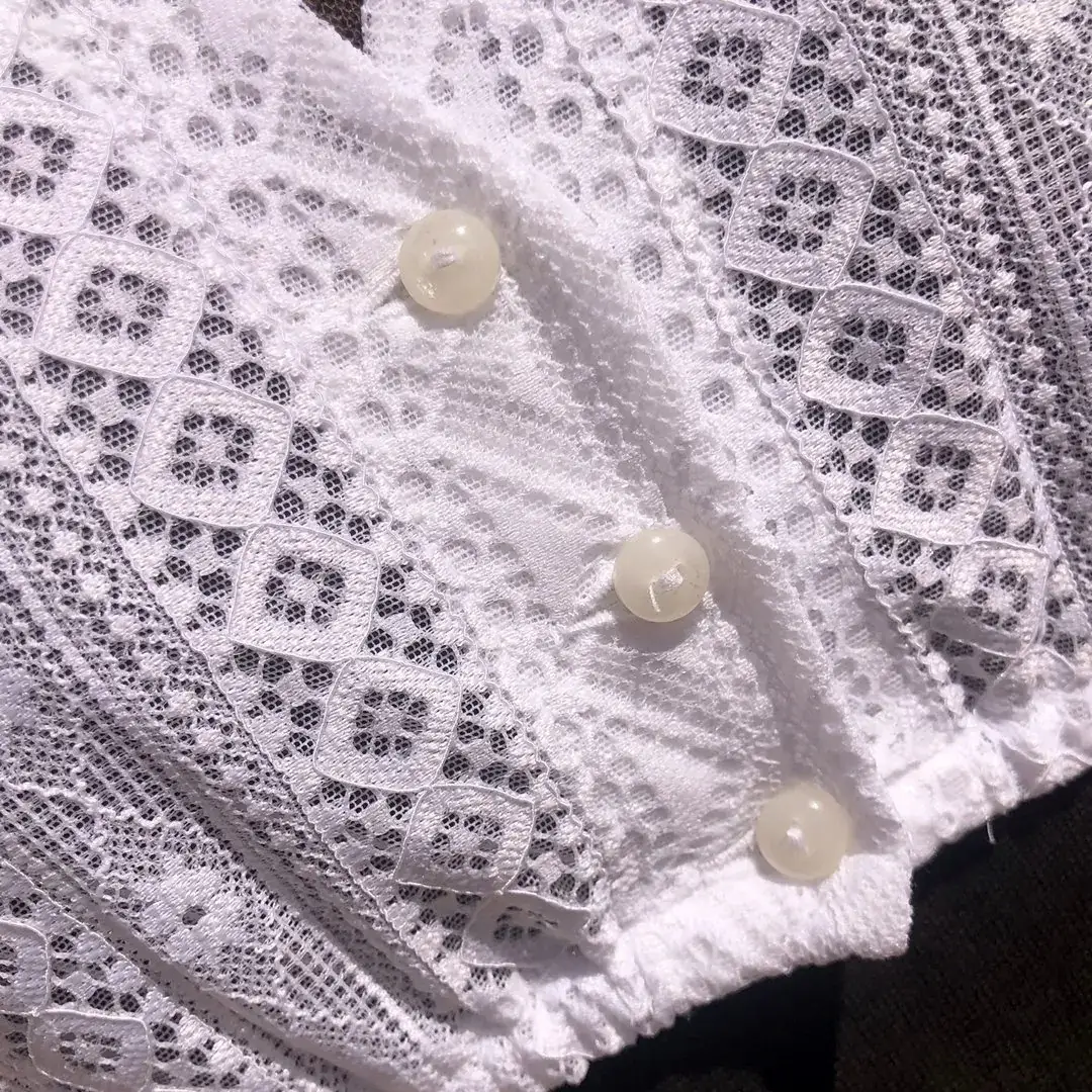 Waldorff Dirndlbluse hochgeschlossen mit langarm – Bild 5 – Chiemgauer Heimatwerk traditioneller Trachten-Onlineshop Waldorff Dirndlbluse hochgeschlossen mit langarm - Bild 5 - Chiemgauer Heimatwerk traditioneller Trachten-Onlineshop