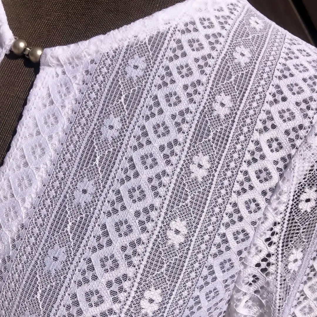 Waldorff Dirndlbluse hochgeschlossen mit langarm – Bild 44 – Chiemgauer Heimatwerk traditioneller Trachten-Onlineshop Waldorff Dirndlbluse hochgeschlossen mit langarm - Bild 44 - Chiemgauer Heimatwerk traditioneller Trachten-Onlineshop