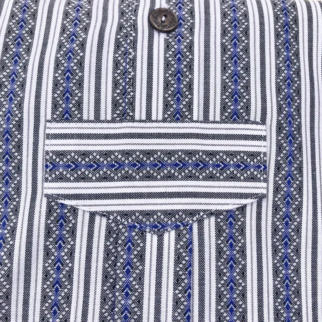 Arzberger Trachtenhemd Stehkragen gestreift No. 72 – Bild 14 – Chiemgauer Heimatwerk traditioneller Trachten-Onlineshop Arzberger Trachtenhemd Stehkragen gestreift No. 72 - Bild 14 - Chiemgauer Heimatwerk traditioneller Trachten-Onlineshop