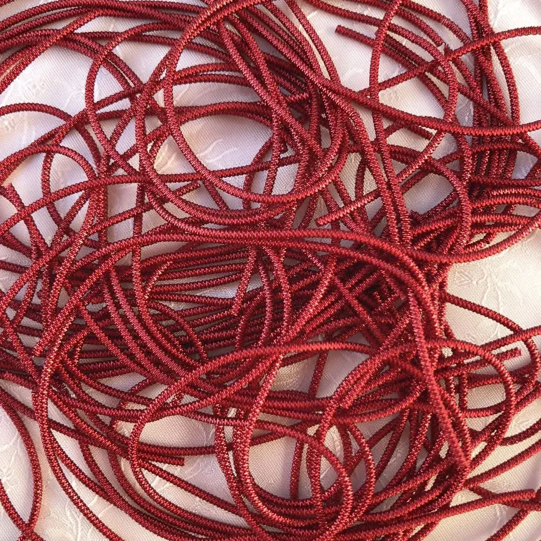 Boulliondraht Zackenkrausboullion in rot – Bild 2 – Chiemgauer Heimatwerk traditioneller Trachten-Onlineshop Boulliondraht Zackenkrausboullion in rot - Bild 2 - Chiemgauer Heimatwerk traditioneller Trachten-Onlineshop