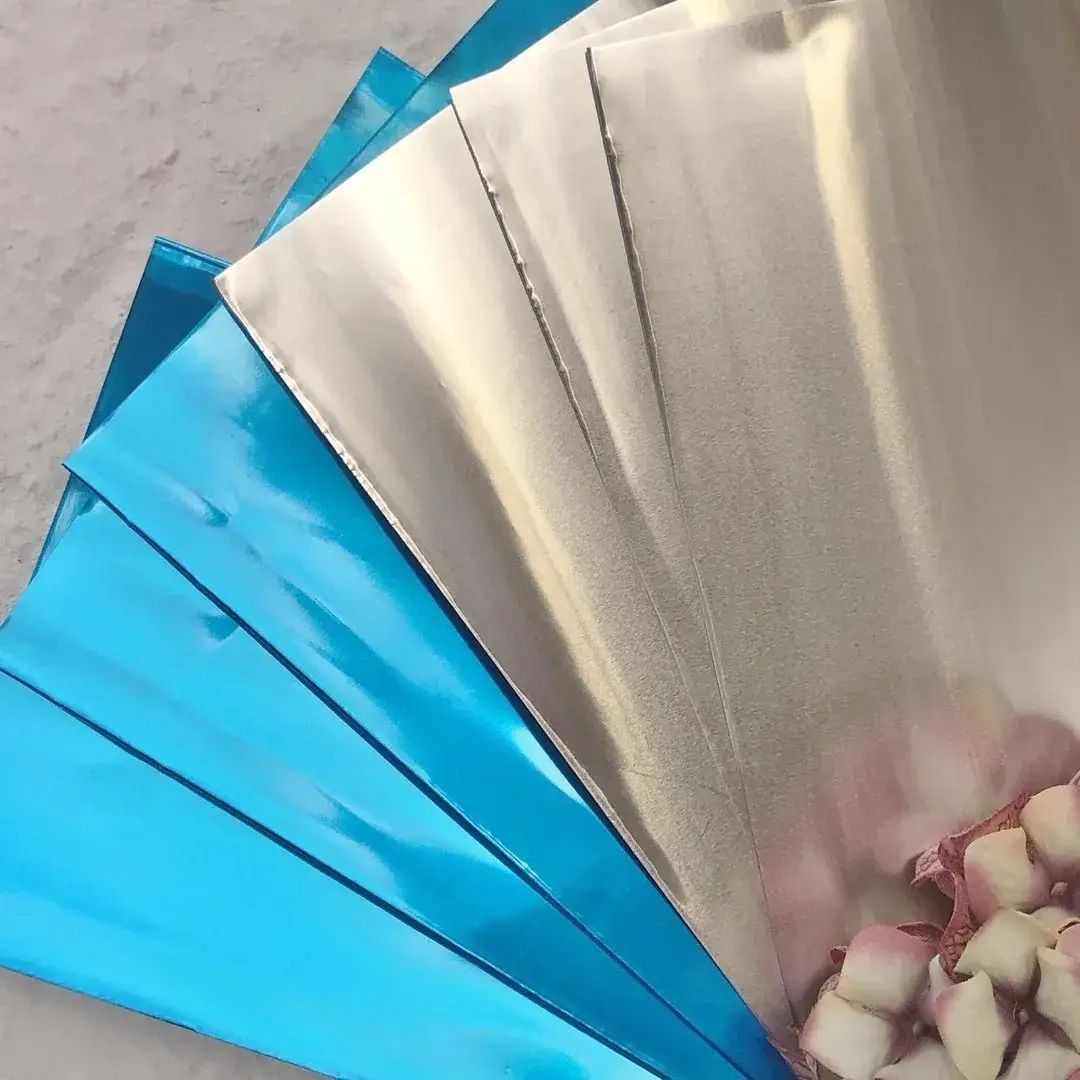 Metallfolie Bastelfolie blau-silber – Bild 6 – Chiemgauer Heimatwerk Trachten-Onlineshop Metallfolie Bastelfolie blau-silber - Bild 6 - Chiemgauer Heimatwerk Trachten-Onlineshop