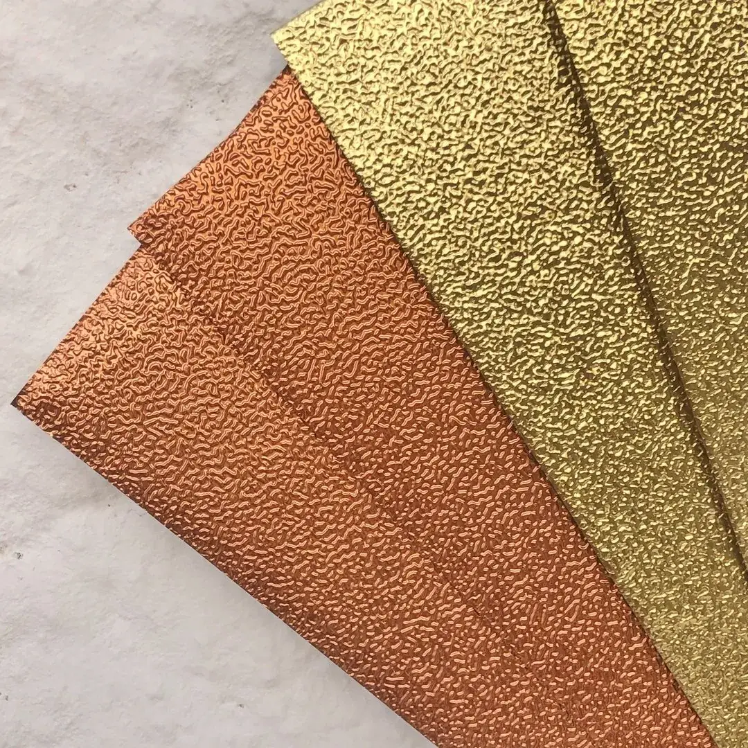 Strukturierte Metallfolie Bastelfolie gold – Bild 7 – Chiemgauer Heimatwerk Trachten-Onlineshop Strukturierte Metallfolie Bastelfolie gold - Bild 7 - Chiemgauer Heimatwerk Trachten-Onlineshop